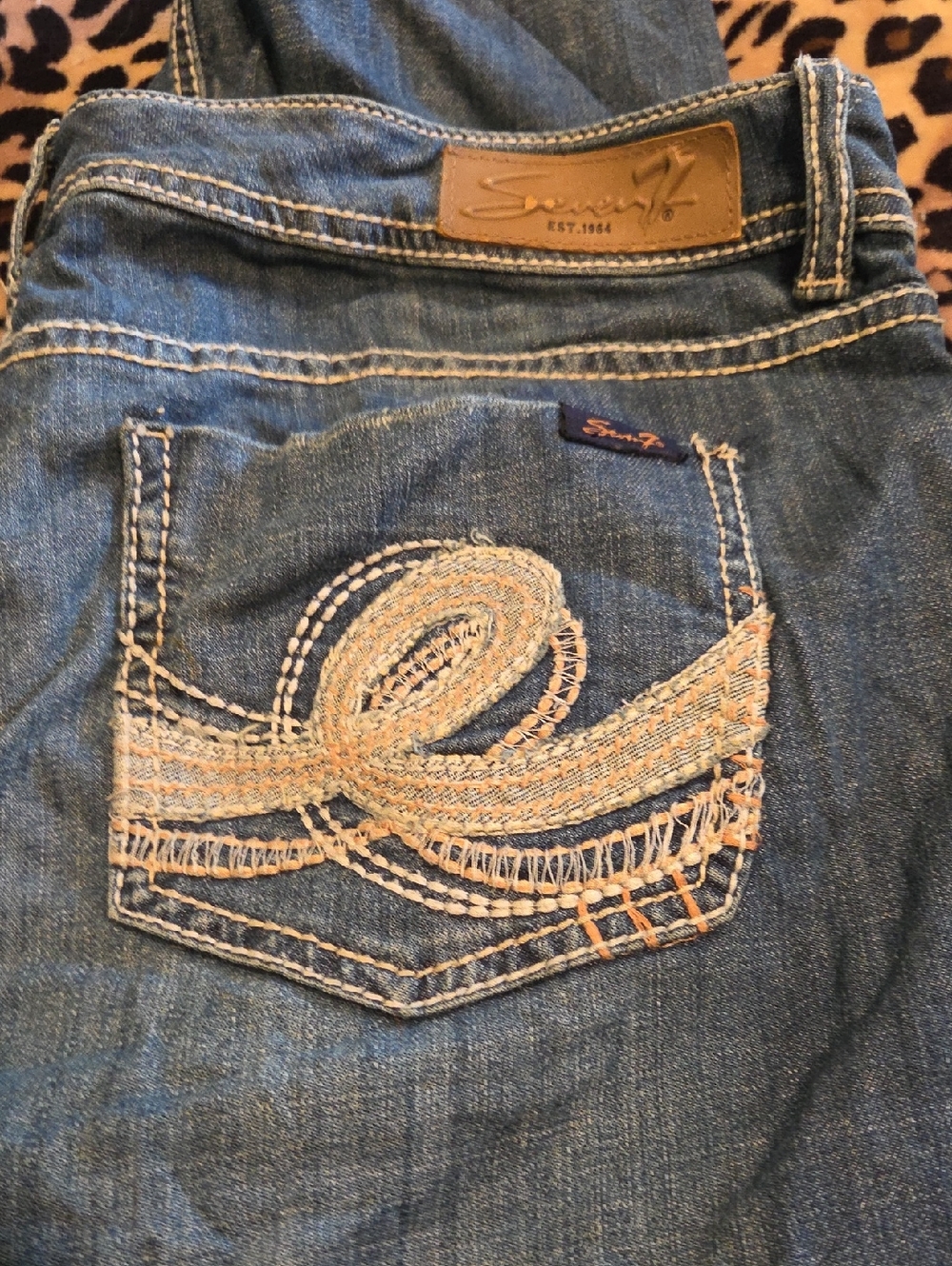 Seven7 Blue Jeans with Cream & Tan Embroidered Pocket